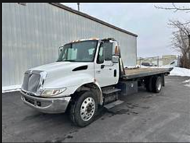 DEF05  2002 White Inter 430 Twing Truck